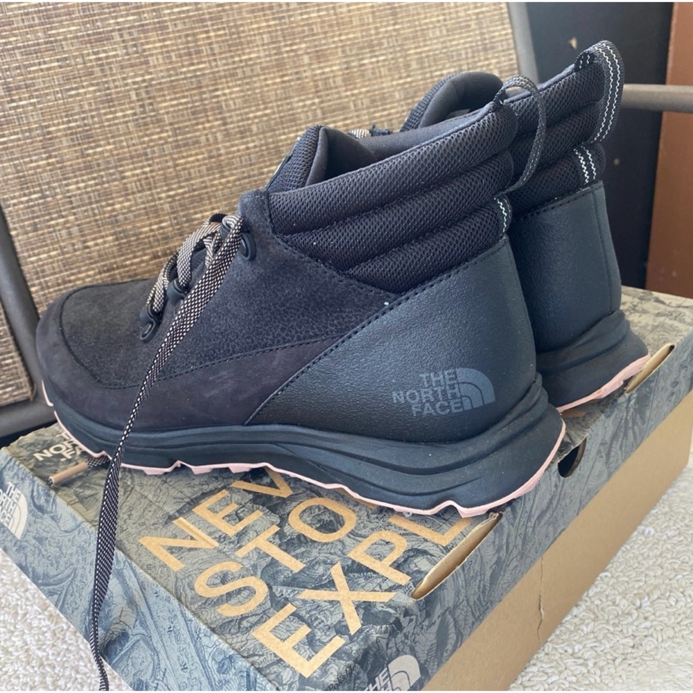 Women’s North face ankle Boot